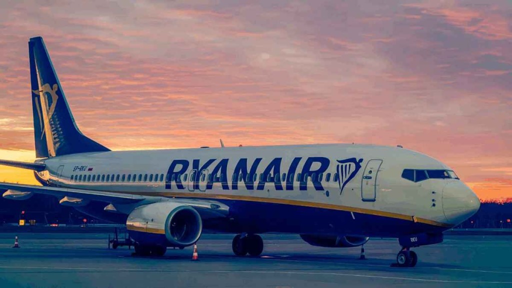 Η Ryanair προαναγγέλλει την αποχώρησή της και από το αεροδρόμιο Καλαμάτας: «Η Fraport αύξησε τα τέλη 400%»!
