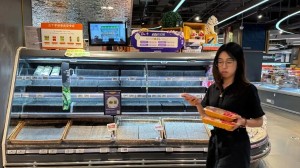 Τυφώνας Ραγκάσα: Το καταστροφικό πέρασμα από Φιλιππίνες - Αδειάζουν τα σούπερ μάρκετ στο Χονγκ Κονγκ