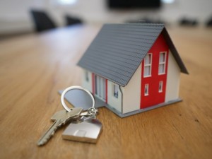 Πακέτο ΔΕΘ: Φοροελαφρύνσεις, κατοικία και μέτρα έως €2 δισ. στον κυβερνητικό σχεδιασμό