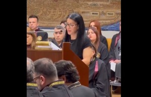 Τέμπη: «Ήθελε απλά να ζήσει» – Πήρε το πτυχίο της 23χρονης κόρης της και συγκλόνισε