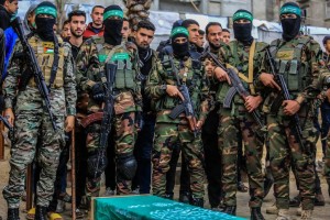 Σκληρό βίντεο: Παλαιστίνιοι εκτελούν εν ψυχρώ στην απελευθερωμένη Γάζα πληροφοριοδότες των Ισραηλινών