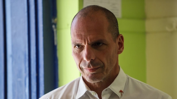 Βαρουφάκης: «Αν είχαμε βγει από το ευρώ, σήμερα θα ήμασταν πολύ καλύτερα – Τα τρία λάθη που έκανα ως ΥΠΟΙΚ»