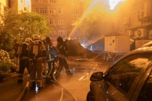 Μαζική ρωσική επίθεση στο Κίεβο: Υπερ-υπερηχητικοί Zircon, Iskander και drones πλήττουν στρατηγικούς στόχους