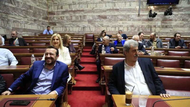 Αλαλούμ στον ΣΥΡΙΖΑ: Πολάκης, Παππάς, Δούρου επιμένουν για Κεντρική Επιτροπή σήμερα