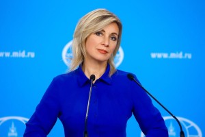 Μ.Ζαχάροβα κατά Β.Ζελένσκι: «Είναι σαν τσιμπούρι που έχει καρφωθεί στη σάρκα του ουκρανικού λαού»