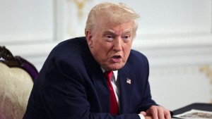 Ν.Τραμπ προς Ιράν: «Δεν θέλετε να υποστείτε τις συνέπειες εάν δεν κλείσετε τη συμφωνία»