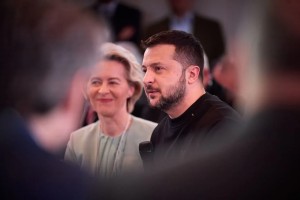 Ούρσουλα φον ντερ Λάιεν στα κράτη-μέλη: «Πρέπει να δώσετε στην Ουκρανία 90 δισ.€ τα επόμενα δύο χρόνια»!