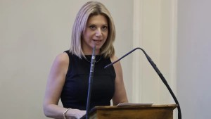 Μ.Καρυστιανού: «Το μπάζωμα συνεχίζεται και από μέρος της αντιπολίτευσης!»