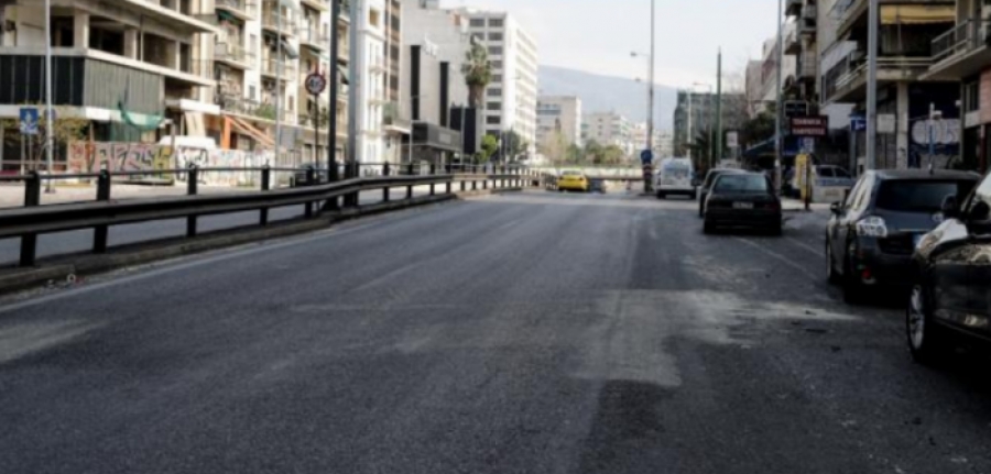 Σοκ: Καθολική απαγόρευση κυκλοφορίας σκέφτεται η κυβέρνηση!