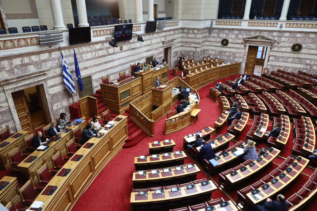 Επιστολική ψήφος: Πέρασε με 158 ψήφους το νομοσχέδιο για συμμετοχή στις ευρωεκλογές