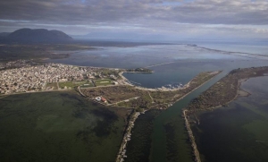 Γιατί δεν κατατέθηκαν ακόμη οι προτάσεις για τα έργα στη Λιμνοθάλασσα;