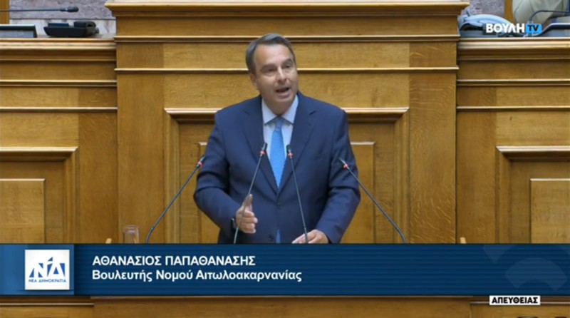 Θανάσης Παπαθανάσης στη Βουλή: Η αμοιβή κάθε εργαζομένου πρέπει να καθορίζεται από την αξία της δουλειάς του και όχι από το φύλο του