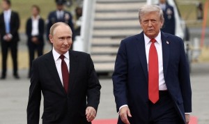 Πριν δει τον Β.Ζελένσκι ο Ν.Τραμπ θέλει να μιλήσει με τον Β.Πούτιν – Θα συζητήσουν στο τηλέφωνο