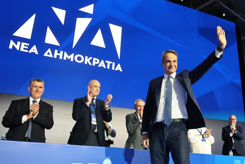 Μητσοτάκης από 16ο Συνέδριο ΝΔ: «Μια τρίτη τετραετία σημαίνει ότι δεν θα ρισκάρουμε να γυρίσουμε τρεις τετραετίες πίσω»