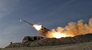 Oμοβροντία πυραύλων Shahab-3 του ιρανικού Ναυτικού κατά αμερικανικών στόχων – Δείτε βίντεο