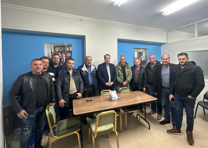 Θανάσης Παπαθανάσης: Συνάντηση με τους εκπροσώπους των Αυτοκινητιστών Ταξί της Αιτωλοακαρνανίας