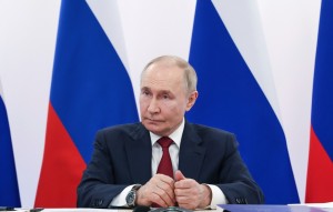 B.Πούτιν: «Όσοι θέλουν να νικήσουν τη Ρωσία θα πρέπει να γνωρίζουν ότι δεν έχουμε ξεκινήσει ακόμη τίποτα σοβαρό»