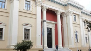 Πάτρα: Η Εισαγγελία επανεξετάζει 4 υποθέσεις κακοποίησης παιδιών που οι ιατροδικαστές “δεν έβλεπαν”