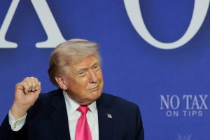 Δηλώσεις-απειλή από Ν.Τραμπ σε Ιράν: «Ή συμφωνία ή θα καταστρέψουμε κάθε εργοστάσιο και γέφυρα»