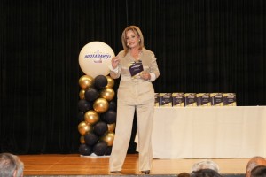 Ξεχείλισε από τα νιάτα και πρωταθλητές της Αιτωλοακαρνανίας το κατάμεστο Παπαστράτειο στην εκδήλωση της Χριστίνας Σταρακά