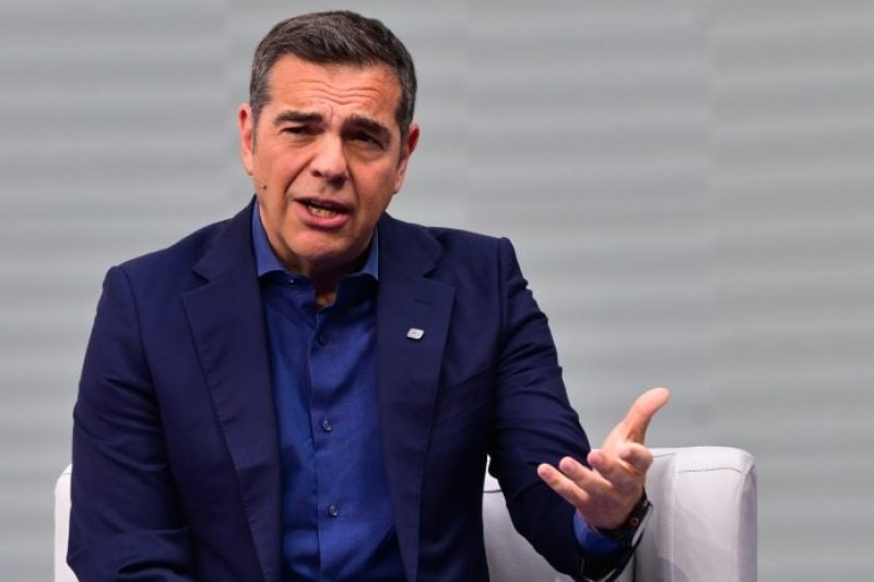 Τσίπρας για το «δίπλωμα οδήγησης»: Αν κάποιος δεν θα μπορούσε να οδηγεί ούτε πατίνι, είναι ο Μητσοτάκης