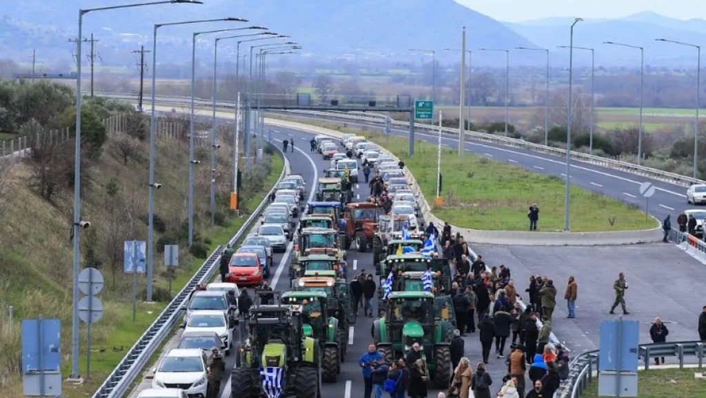 Τι ξεκλείδωσε τη συνάντηση Μητσοτάκη – αγροτών: Το παρασκήνιο και οι όροι του Μαξίμου