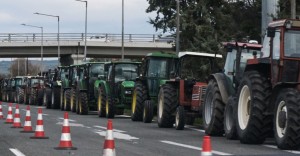 Οι αγρότες οργανώνουν το 48ωρο blackout σε δρόμους, λιμάνια και τελωνεία: Πού θα κλείσουν και τις παρακαμπτήριους την Πέμπτη και την Παρασκευή