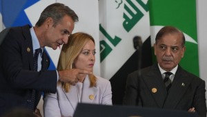 Το βλέμμα της Τ.Μελόνι προς τον Κ.Μητσοτάκη όταν ο Ν.Τραμπ εξέφρασε αντιπάθεια για κάποιους ήταν «όλα τα λεφτά»