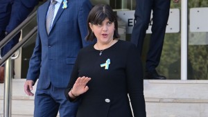 Λάουρα Κοβέσι: «Ήρθε η ώρα να καθαρίσουμε την κόπρο του Αυγεία στην Ελλάδα»