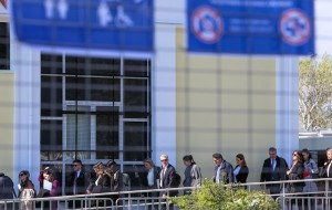 Δίκη Τεμπών: Οι άδειες καρέκλες, το κορίτσι χωρίς δικηγόρο και η αναπάντεχη κίνηση του δημοσίου