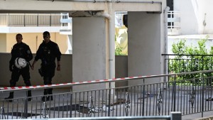 Η τραγωδία της Ηλιούπολης: Πώς δύο κορίτσια 17 ετών έφτασαν στην αυτοκτονία; Βαραίνουν τα ερωτήματα