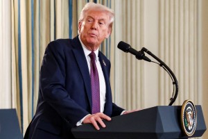 Ν.Τραμπ: «Δεν θα περιμένουμε τόσο πολύ για να πλήξουμε ξανά το Ιράν» (βίντεο)