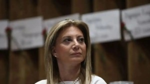 Καρυστιανού για το πόρισμα για τα Τέμπη: «Βεβηλώνουν αδίστακτα τις ψυχές των παιδιών μας»