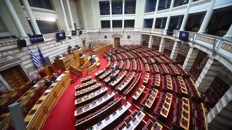 Με τις ψήφους ΝΔ και ΠΑΣΟΚ κυρώθηκε η ΠΝΠ για την αντιμετώπιση του ενεργειακού κόστους