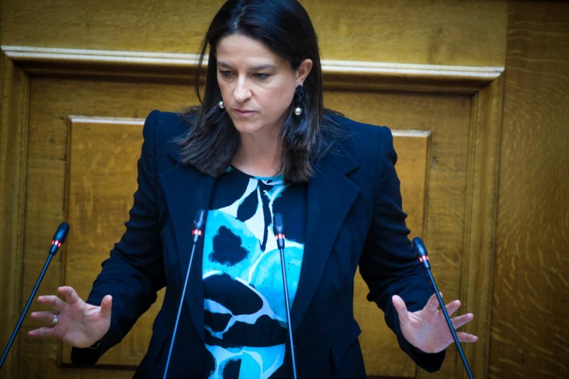 Κεραμέως: Τέλος στην περικοπή των συντάξεων χηρείας μετά την τριετία