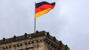 «Εγκεφαλικό» στο Βερολίνο από την συνάντηση Ν.Τραμπ-Β.Πούτιν στην Βουδαπέστη: «Να συλλάβουν τον Ρώσο οι Ούγγροι»!