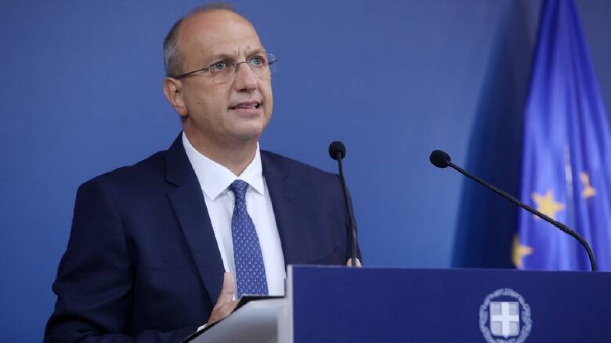 «Ξηλώνονται» οι διοικητές Τροχαίας της Ιόνιας Οδού- Την διέσχισε το κονβόι των Κροατών χούλιγκαν