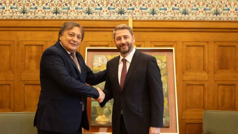 Στην Κ.Ο. του ΠΑΣΟΚ ο Αλέξανδρος Αυλωνίτης – Το καλωσόρισμα του Νίκου Ανδρουλάκη