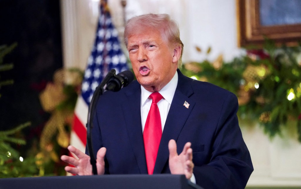 Σε νευρική κρίση ο Λευκός Οίκος μετά την απόφαση του Ανώτατου Δικαστηρίου: Πήγε σε μια μέρα από το 10% στο 15% τον οριζόντιο δασμό!