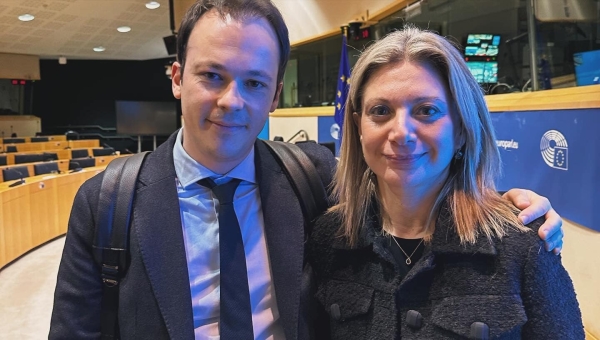 Παρέμβαση Μίλτου Ζαμπάρα στην εκδήλωση για την τραγωδία των Τεμπών στις Βρυξέλλες
