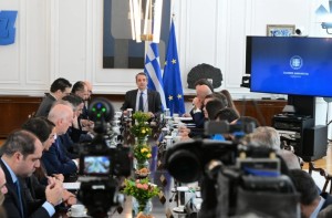 Συνεδριάζει το υπουργικό με βαριά ατζέντα, στην τελική ευθεία για την ψήφιση του προϋπολογισμού