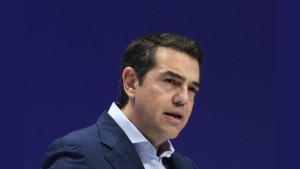 Μήπως να σταματήσουμε ν'ασχολούμαστε με τον Τσίπρα;;;