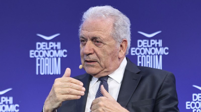 Qatargate: Ένταλμα σύλληψης για τον Αβραμόπουλο από τη βελγική Δικαιοσύνη, έχω δηλώσει στο Πόθεν Έσχες τις αμοιβές μου από τη ΜΚΟ, απαντά