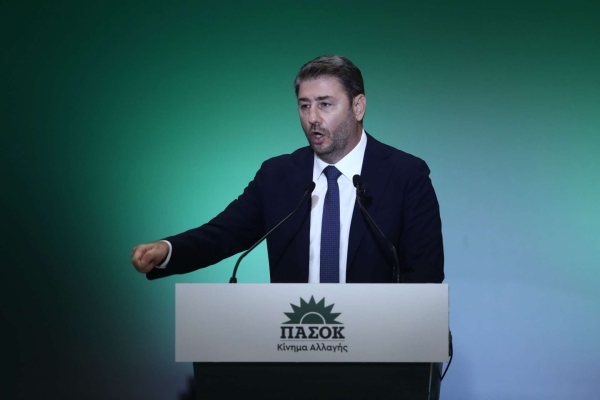 Ανδρουλάκης: Ο κ. Μητσοτάκης κρατά σε ομηρία τους πιο φτωχούς Έλληνες
