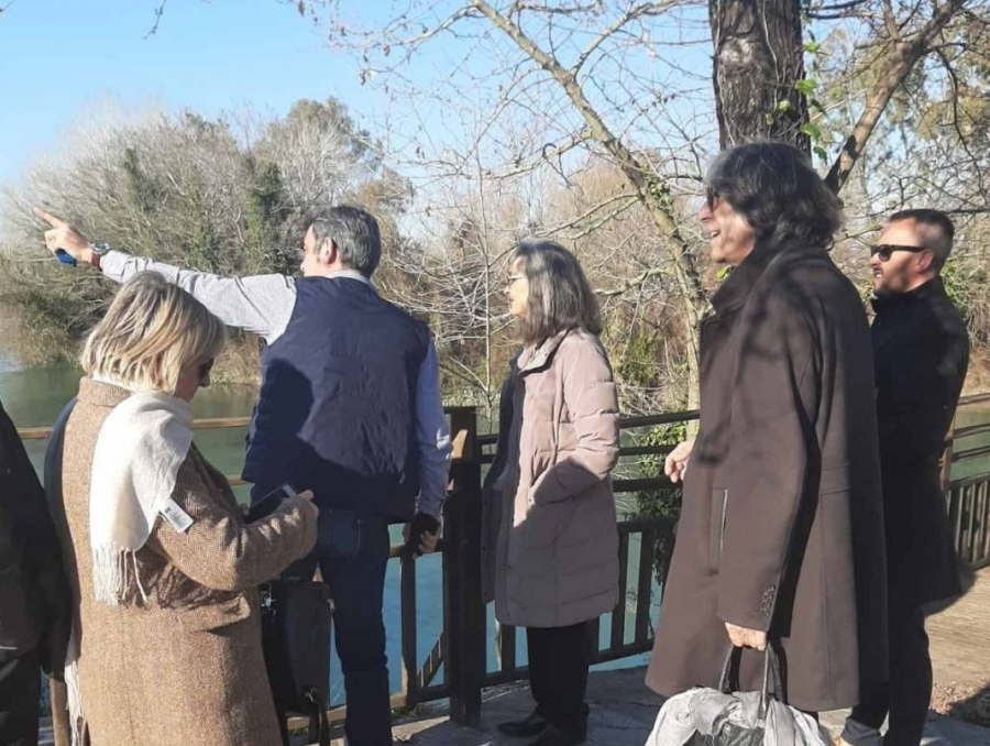 Στα χωριά των Οινιάδων η Αντιπρόεδρος της Βουλής Σοφία Σακοράφα