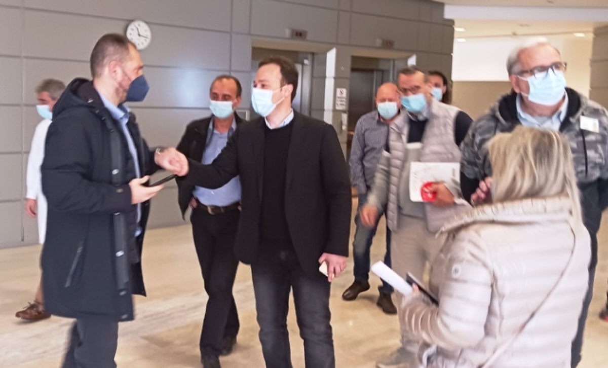 Με ουσία και δυναμική η επίσκεψη του Μίλτου Ζαμπάρα στο Νοσοκομείο και το ΕΚΑΒ Αγρινίου
