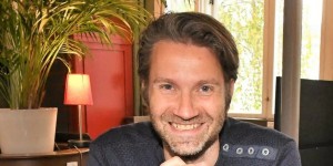 Νέα έρευνα αποκαλύπτει: Ο «πιο ευτυχισμένος άνθρωπος στον κόσμο» χρησιμοποιεί αυτές τις δύο λέξεις κάθε μέρα