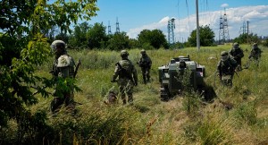 Το μέλλον του πολέμου: Ρώσοι στρατιώτες παραδίνονται σε ουκρανικά ρομπότ για να μην εξοντωθούν! (βίντεο)