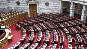 Αντιπολίτευση σε Κ.Μητσοτάκη: «Είστε το βαθύ κράτος της διαφθοράς» – «Πρόωρες εκλογές να ανασάνει η κοινωνία»