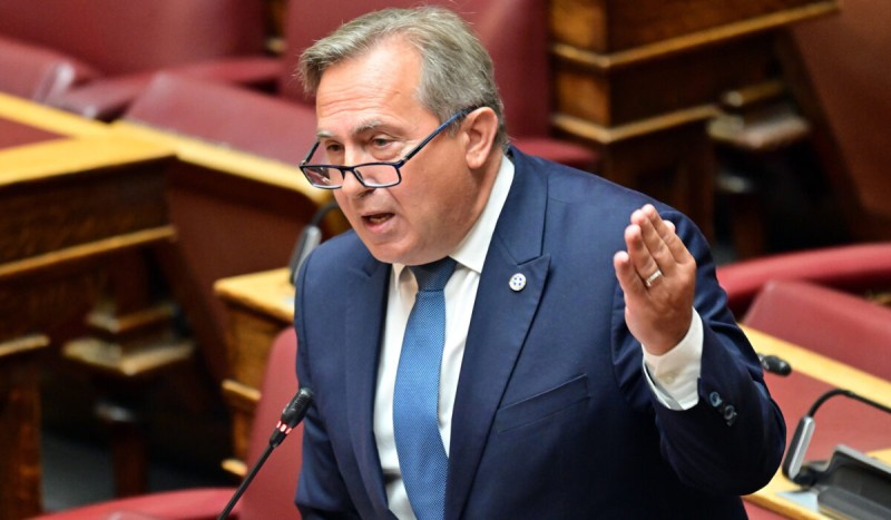 Καθαιρέθηκε από τη ΝΙΚΗ ο Ν.Βρεττός – Ψήφισε για πρόεδρος της εξεταστικής του ΟΠΕΚΕΠΕ υποψήφιο της ΝΔ